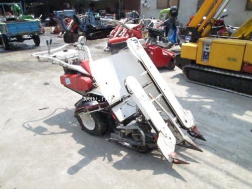 รถเกี่ยวข้าวเดินตาม!!!  MITSUBISHI    KB510   รหัสสินค้า : 14001678   หรือเพิ่มเติมไดที่ www.nihonmono.com