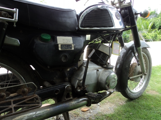 ขาย ซูซูกิ K-125  แท้พร้อมเอกสารชุดโอน ราคาถูก สนใจโทร.081-005-8785