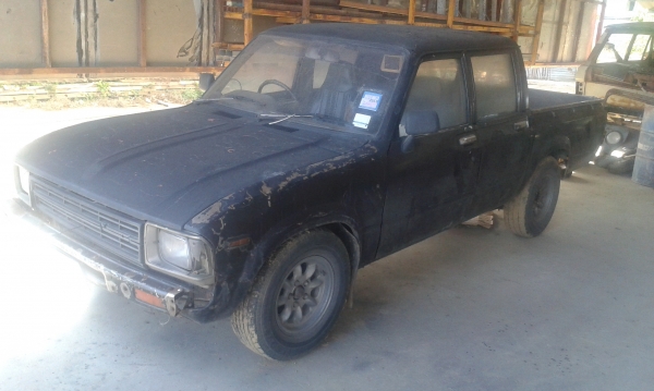 ขาย Body ม้ากระโดด เครื่องดีเซล 4 ประตู มีเกียร์ โฟร์วินซ์ตรงรุ้นให้ด้วย ขาย Body ม้ากระโดด เครื่องดีเซล 4 ประตู มีเกียร์ โฟร์วินซ์ตรงรุ้นให้ด้วย