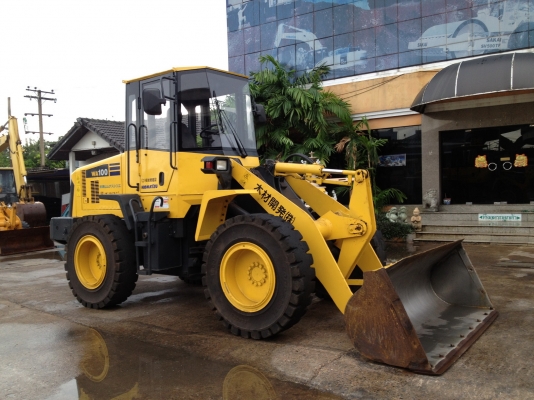 ลดกระหน่ำ รถตัก Komatsu WA100-5
