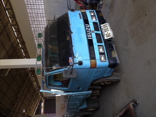 ขายรถดั้มอีซูซุ 6 ล้อ เครื่อง 115 แรง