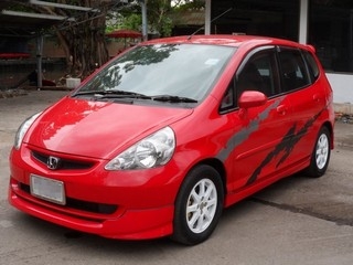 HONDA JAZZ 1.5 จัดไฟแนนซ์ ดาวน์ 8,000 T.086-527-9533