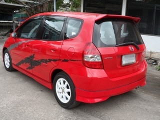 HONDA JAZZ 1.5 จัดไฟแนนซ์ ดาวน์ 8,000 T.086-527-9533 HONDA JAZZ 1.5 จัดไฟแนนซ์ ดาวน์ 8,000 T.086-527-9533