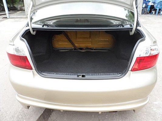 TOYOTA VIOS 1.5 J MT ปี 2005 จัดไฟแนนซ์ได้ ดาวน์ 8,000 T.086-527-9533