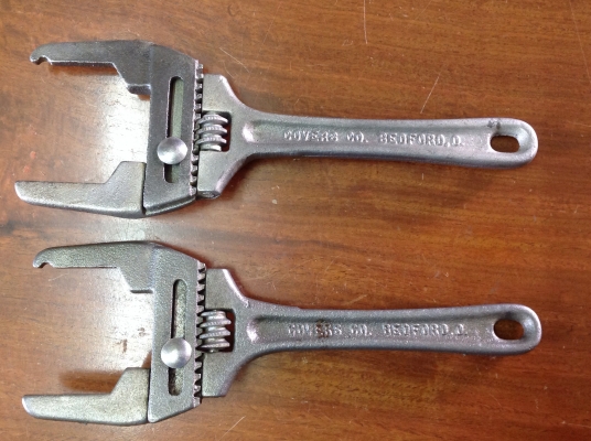 ขายประแจถอดกรองโบราณงานเก่า หายาก ปรับขยายขนาดปากได้ 1-3" มีน็อตล็อค ขายตัวละ