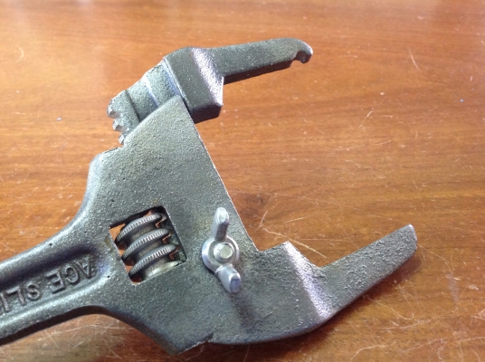 ขายประแจถอดกรองโบราณงานเก่า หายาก ปรับขยายขนาดปากได้ 1-3" มีน็อตล็อค ขายตัวละ