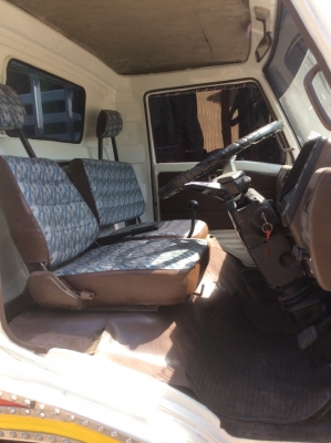 ขายHINO KM777 รถห้างแท้ เครื่องดี ครัทซีสวย ขาย370,000 บาท