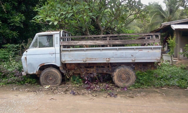 ขายครับcanter75hp ไม่มีทะเบียนรถประมูลมาครับแคชชีแดงแต่ไม่ผุเครื่องติดใด้เบรคไม่มี