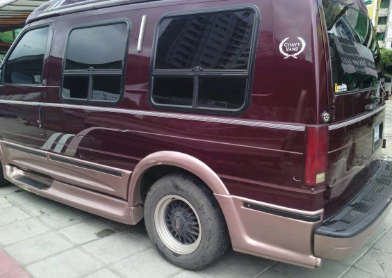 ขายถูก....รถตู้นอน นั่งสบายสุด สภาพดีมากหายาก มือเดียว