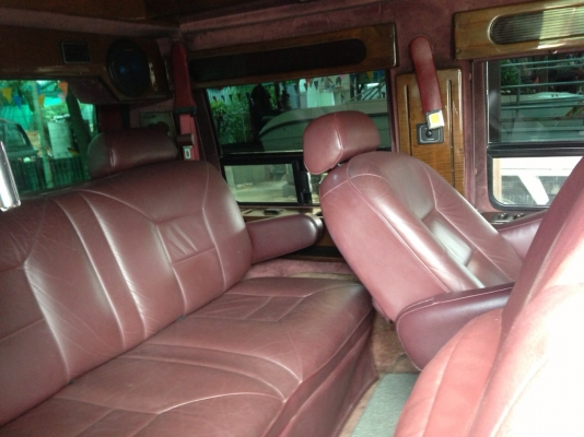 ขายถูก....รถตู้นอน นั่งสบายสุด สภาพดีมากหายาก มือเดียว