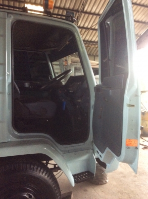 ขายISUZU 10ล้อRocky 175 แรง ยาว 7.2 ม. (ยาวพิเศษรถห้างแท้) กะบะไม้ พื้นปูเลส ตีนเป็ด ครัทซีดี เครื่องดี ยางดี ขาย 700,000 บาท