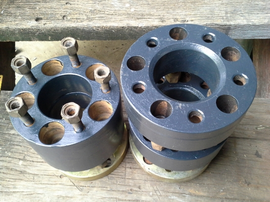 ขายอแดปเตอร์ เข้า๕ ออก ๕ รู