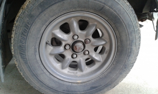 ขาย Body ม้ากระโดด เครื่องดีเซล 4 ประตู มีเกียร์ โฟร์วินซ์ตรงรุ้นให้ด้วย ขาย Body ม้ากระโดด เครื่องดีเซล 4 ประตู มีเกียร์ โฟร์วินซ์ตรงรุ้นให้ด้วย