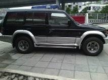 ขาย MITSUBISHI pajero เครื่องดีเซล 2500 turbo  สภาพดีพร้อมใช้งาน