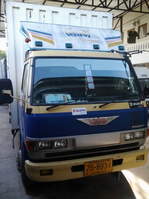 ขายHino FC 165 แรงม้า ตู้10บาน 5.70 ม. หรือแลกเปลี่ยนรถisuzu NMR 130 แรงม้า