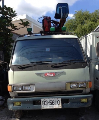 ขายรถ6ล้อ บรรทุก คีบ HINO  3 ตัน เครื่องใหม่พร้อมใช้งาน