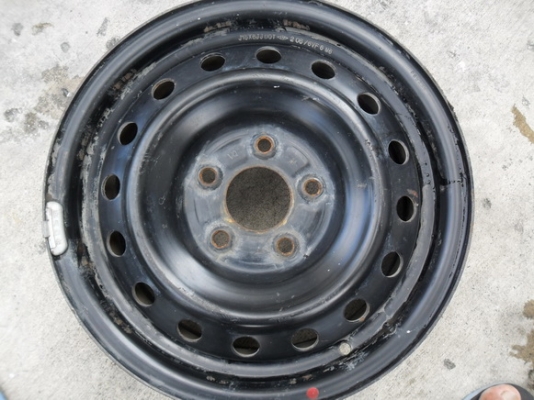 กะทะเหล็ก 5 รู 114 ขอบ 15 สภาพดี