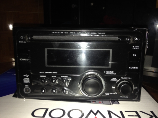 ขาย วิทยุ KENWOOD เล่นCD+MP3 ถอดออกจากฮอนด้ามา ขายถูกๆ1490 สนใจโทร0915195549