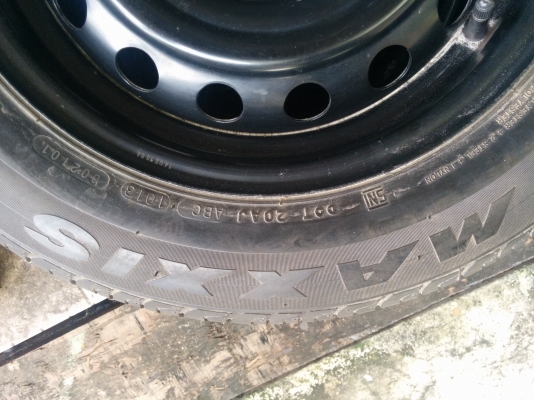 ขายล้อพร้อมยาง ขอบ 14 พร้อมฝาครอบล้อครบ