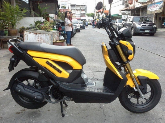มาแล้วด่วนๆๆๆๆ Zoomer x ปี 57 วิ่ง 2,000 กม. สีเหลือง ล้อแม็ค สวยมาก