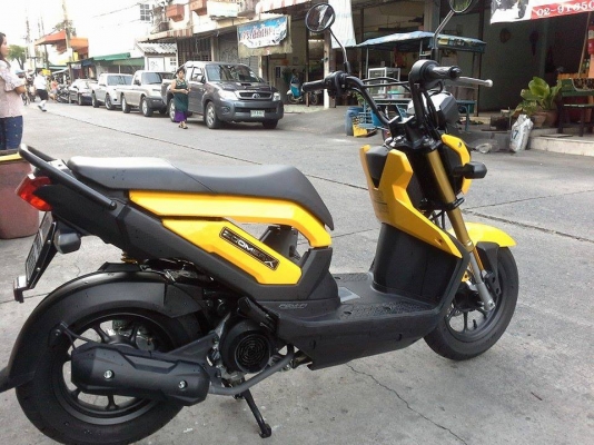 มาแล้วด่วนๆๆๆๆ Zoomer x ปี 57 วิ่ง 2,000 กม. สีเหลือง ล้อแม็ค สวยมาก