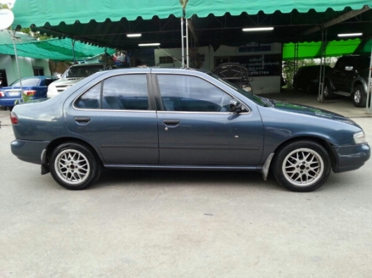 ซันนี่ ซาลูน 95 ออโต้ รถเดิม ประกัน1