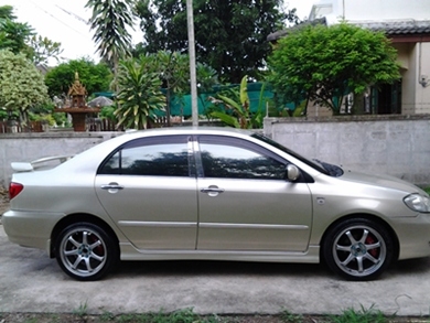 ขายรถบ้านเจ้าของขายเองTOYOTA ALTIS 1.8 Eขาย210000บ.