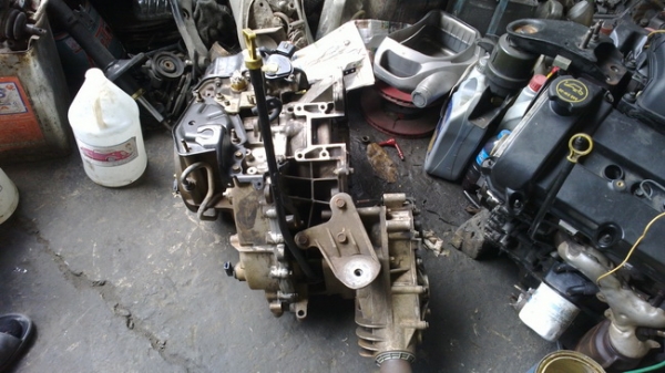 เกียร์ FORD ESCAPE 4W ปี2005