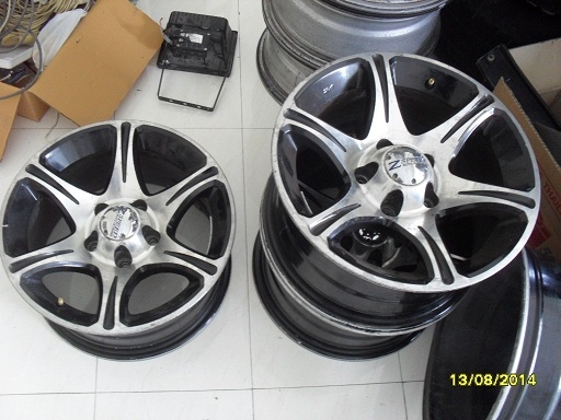 ขายอะไหล่ TOYOTA   ฮีโร่  ล้อแม็ก 6 รุ 5 รุ