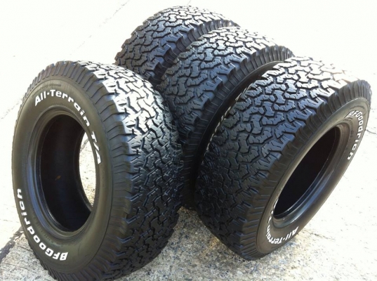 ขายยาง BF Goodrich All-terrain ขนาด 265 75 r16 ปี12 สวยๆ