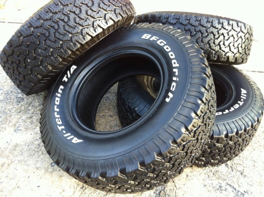 ขายยาง BF Goodrich All-terrain ขนาด 265 75 r16 ปี12 สวยๆ