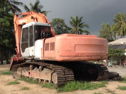 ขายรถแม็คโคร HITACHI EX200