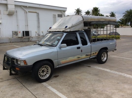 ขายรถกระบะ ไมตี้เอ็กซ์แคป ปี 93 เครื่องเดิม 2L เกียร์ธรรมดา เพาเวอร์โรงงาน ภายในเบาะหนังสวย แอร์เย็นฉ่ำ วิทยุจอทีวี  เครื่องวิ่งดี เกียร์แน่น คัสซีสวย แม็ก 15 ยางใหม่ หลังคาลงเล่ม รถขับดีครับ