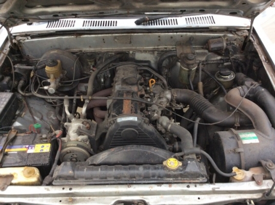 ขายรถกระบะ ไมตี้เอ็กซ์แคป ปี 93 เครื่องเดิม 2L เกียร์ธรรมดา เพาเวอร์โรงงาน ภายในเบาะหนังสวย แอร์เย็นฉ่ำ วิทยุจอทีวี  เครื่องวิ่งดี เกียร์แน่น คัสซีสวย แม็ก 15 ยางใหม่ หลังคาลงเล่ม รถขับดีครับ