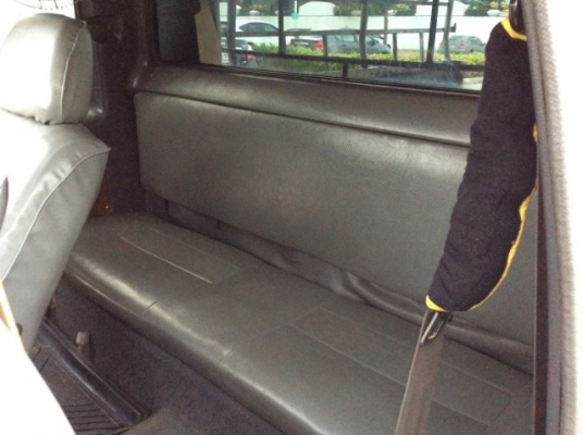 ขายรถกระบะ ไมตี้เอ็กซ์แคป ปี 93 เครื่องเดิม 2L เกียร์ธรรมดา เพาเวอร์โรงงาน ภายในเบาะหนังสวย แอร์เย็นฉ่ำ วิทยุจอทีวี  เครื่องวิ่งดี เกียร์แน่น คัสซีสวย แม็ก 15 ยางใหม่ หลังคาลงเล่ม รถขับดีครับ