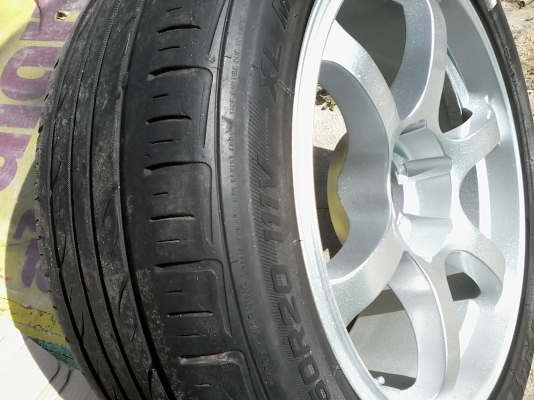 ขอบ20พร้อมยาง 265/50/20ปี12