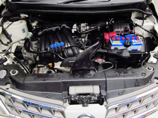 Nissan Tiida Latio 1.6 Sedan A/T Airbag จดปี 2010