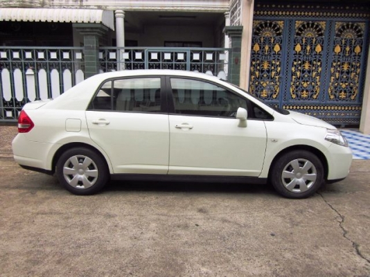 Nissan Tiida Latio 1.6 Sedan A/T Airbag จดปี 2010