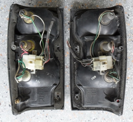 ฝากระโปรงม้ากระโดด RN30