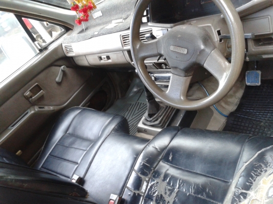 ขาย อีซูซุมังกรทอง ปี90 85000 บาท เกียร์ธรรมดา เก็บสีนิดหน่อยแจ๋ว เครื่องดีแน่น ขาย อีซูซุมังกรทอง ปี90 85000 บาท เกียร์ธรรมดา เก็บสีนิดหน่อยแจ๋ว เครื่องดีแน่น