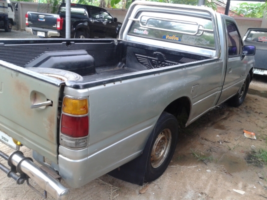 ขาย อีซูซุมังกรทอง ปี90 85000 บาท เกียร์ธรรมดา เก็บสีนิดหน่อยแจ๋ว เครื่องดีแน่น ขาย อีซูซุมังกรทอง ปี90 85000 บาท เกียร์ธรรมดา เก็บสีนิดหน่อยแจ๋ว เครื่องดีแน่น