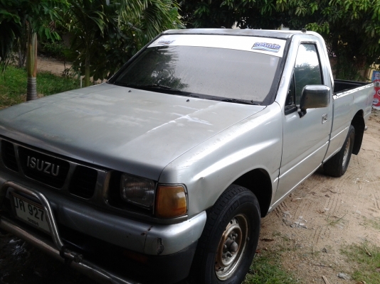 ขาย อีซูซุมังกรทอง ปี90 85000 บาท เกียร์ธรรมดา เก็บสีนิดหน่อยแจ๋ว เครื่องดีแน่น