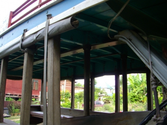 ขายรถโตโยต้าไดน่าสี่ล้อกลางรถโดยสารโบราณ(รถคอกหมู) ขายรถโตโยต้าไดน่าสี่ล้อกลางรถโดยสารโบราณ(รถคอกหมู)