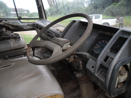 ลดสุดๆ 975,000 ขายรถบรรทุก HINO FM3M 2 เพลาดั้มเครื่องดีคัสซีสวยๆเดิมทุกอย่างหัวบางๆทะเบียนเต็มชุดโอนพร้อม