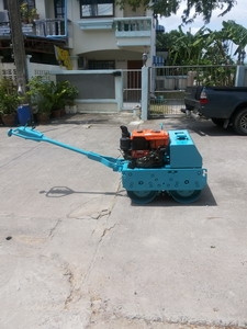 รถบดเดินตามสองล้อ