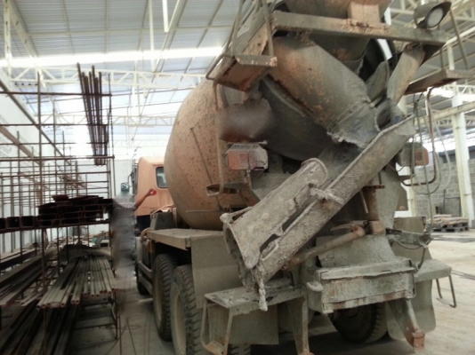 รถฮีโน่ 10 ล้อ FS2F โม่ปูน  340  แรงม้า. ปี 53  สนใจติดต่อ 081 - 6079515