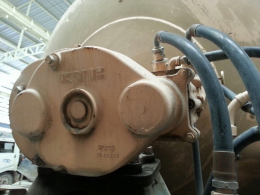 รถฮีโน่ 10 ล้อ FS2F โม่ปูน  340  แรงม้า. ปี 53  สนใจติดต่อ 081 - 6079515