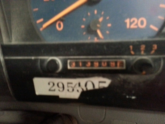 รถฮีโน่ 10 ล้อ FS2F โม่ปูน  340  แรงม้า. ปี 53  สนใจติดต่อ 081 - 6079515