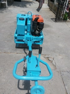 รถบดเดินตามสองล้อ