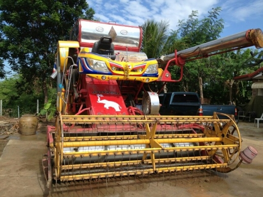 ขายรถเกี่ยวข้าว เกษตรพัฒนา เจ้าช้างไวไฟ ปี54 ใช้งานน้อย ช่วงล่างแน่น สภาพพร้อมใช้งาน เอกสารพร้อมโอน สนใจโทร 090-8588220คุณนะ หรือ www.truck.in.th/498